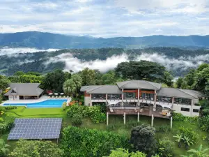 Lamangata Luxury Surf Resort - All Inclusive