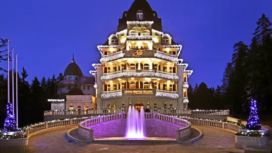 Festa Winter Palace Hotel