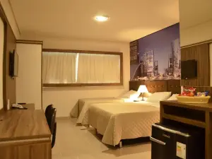 赫頓廣場酒店