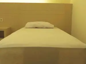 Gjs Homestay Kupang