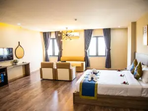 La Mia Lakeview Hotel