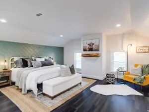 Welcome to our delightful Vrbo! Secret Hills Farm with 60 acres of farmland