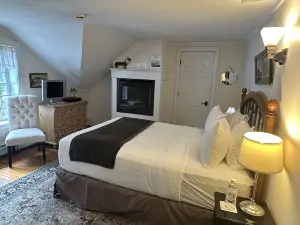 Butter Milk Falls Inn and Spa
