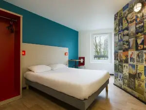 HotelF1 Cergy