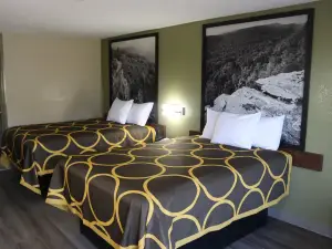 Super 8 by Wyndham Cabot