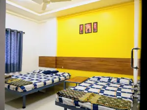 Shri Hari Krupa Bhakta Nivas - by Martandbhairav Hospitality Llp