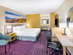 Days Inn by Wyndham Murphy