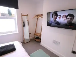 Amaya Six - Sleeps 4 - Modern 1 bed - Newly renovated - Central Grantham - Free Gym Access