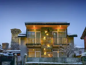 Family Hotel Korte Mestia