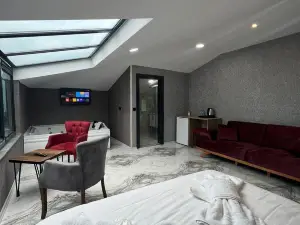 Melissa Suite