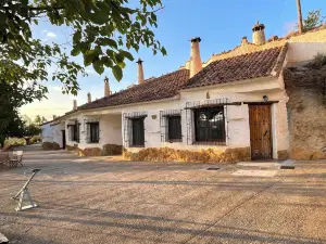 Cuevas El Atochal Origenes