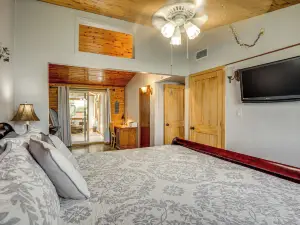 7 Mi to Eldorado Marsh: Family Home w/ Pool