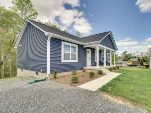 Lake Anna Gem w/ Private Saltwater Pool & Arcade!