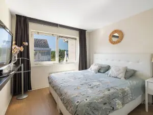 2 bedroom apartment in breukelen