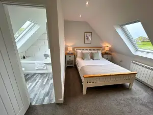New Forest Lodge