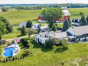 Mountain Ash Farm Country Manor