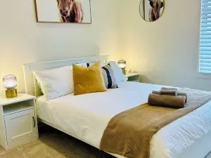 UN!T S!X @the Byron2 bedroom unit in the heart of Inverell