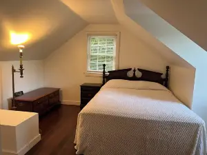 Walnut2 Cozy Retreat