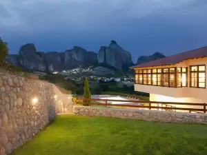Grand Meteora Hotel