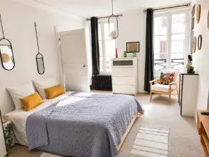 ROOMS HOME CSM Suites privees élégantes entre Reims et Disneyland Paris 1 à 8 personnes