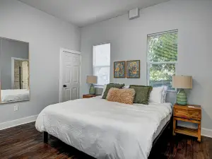 Spacious 5Br Bungalow with En-Suites