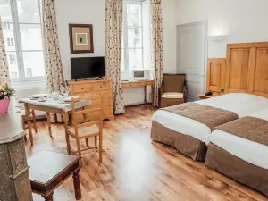 Appart Hotel Charles Sander