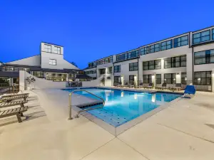 ดับเบิลทรีสวีทส์บายโรงแรมฮิลตัน ฮันท์สวิลล์เซาท์