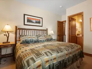 Midway 4 Bedroom 4,5 Bathroom Golf Course Luxury Turnberry 23 Home