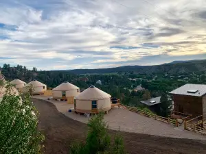 Yurt Rental Utah for Zion Glamping