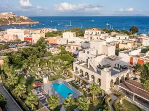Insula Boutique Hotel