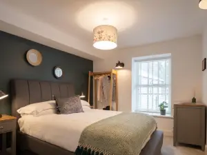 Bronte Apartment - Nr Kirkby Lonsdale by LetMeStay