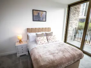 Modern and Sleek 2 Bed Flat in Central Manchester