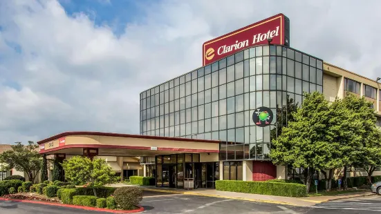 Clarion Hotel Broken Arrow - Tulsa