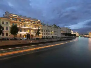 多米納聖彼得堡酒店