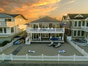 Lovely 3 Bedroom Lavallette Beachfront Rental