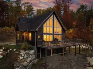 3Br Luxury Cape Private Views Near the Lake Pets Boats Hiking Sleeps 6
