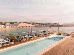 Lasala Plaza Hotel