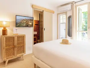 Hotel La Garrigue & Pool