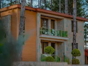 Zuzumbo Resort & Spa
