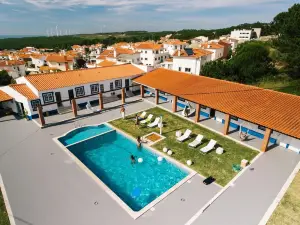 Zulla Nazaré`s Surf Village