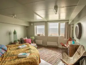 FlipFlop Beach Rooms