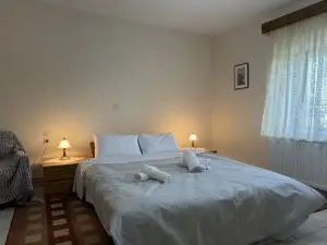 Garden Paradise in Megalochori Trikala