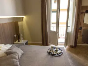 Le Affacciate Bruzie Home Guest House