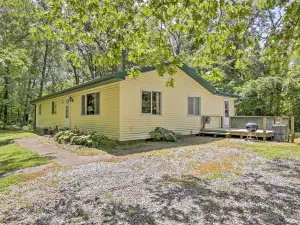 Jasonville Cabin - Walk to Shakamak State Park!
