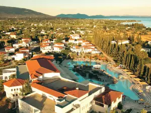 Zeus Eretria Resort