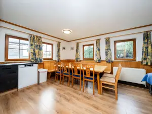 Chalets Feuerkogel | Kitchen | Sauna | Ski-in/out