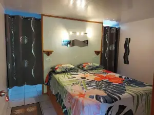 莫雷瓦亞雷旅館