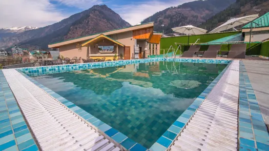 Coral Resort and Spa, Centrally Heated Mountain Side Resort, Manali