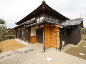Traditional Japanese Style Houseshizuku-Tei