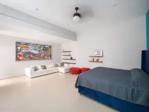Beachfront Upscale House in Telchac